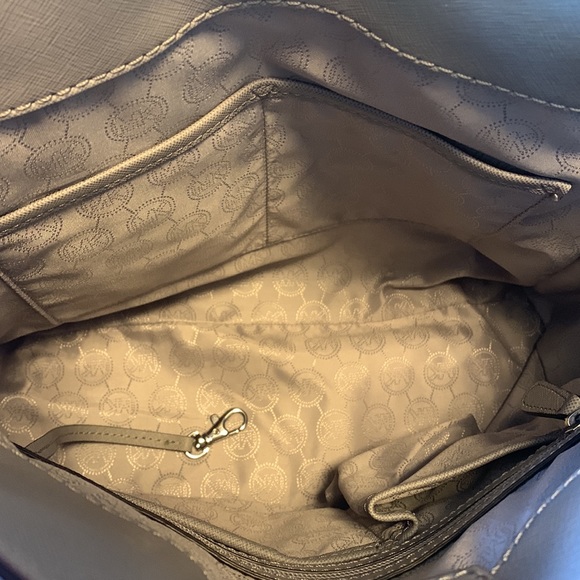 Michael Kors Hamilton Micro Studded Leather Tote - Pearl Grey - Picture 5 of 5